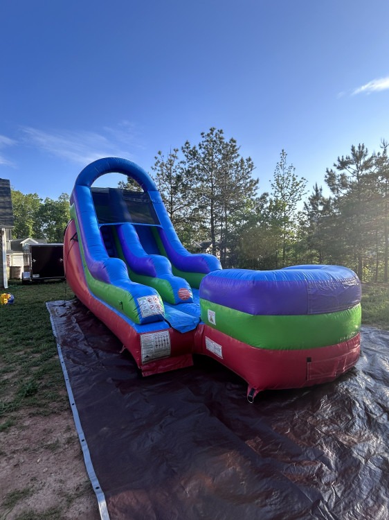 15 FT RETRO RAINBOW SLIDE (DRY)
