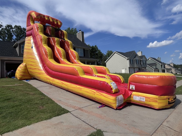 18 FT LAVA WAVE MARBLE SLIDE (WET)